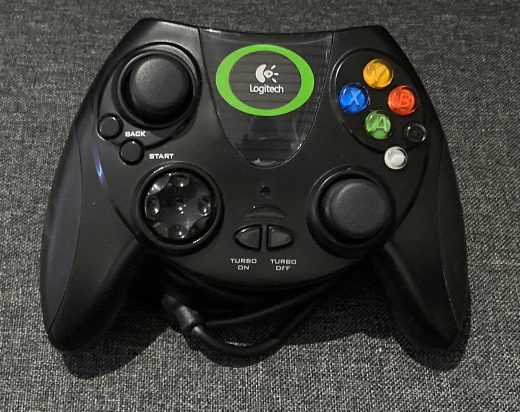 Logitech Xbox (eerste generatie) controller, Ophalen of Verzenden, Zo goed als nieuw, Controller, Xbox Original