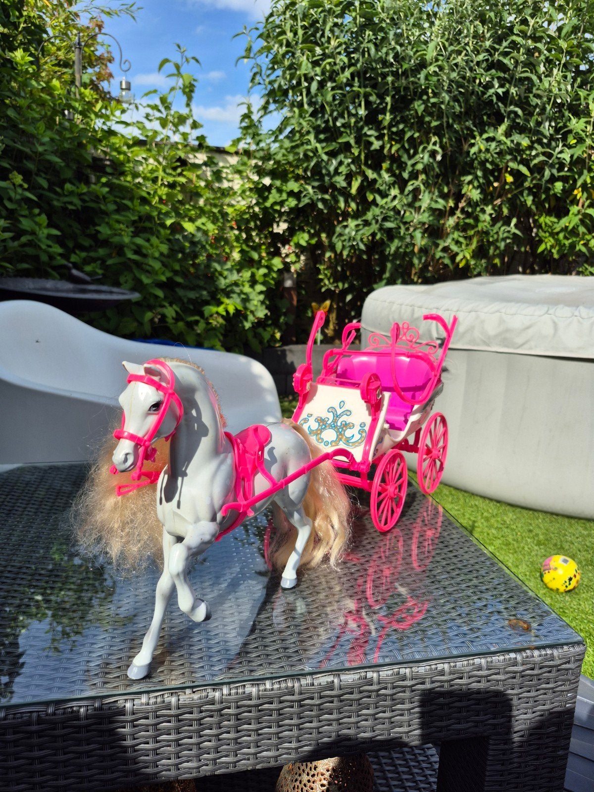 Barbie paard met koets en slee geleiders, Ophalen of Verzenden, Gebruikt, Jongen of Meisje