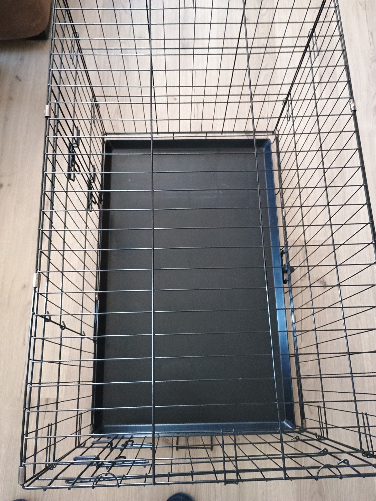 Honden bench zwart 91l/57b/64h, Dieren en Toebehoren, Hondenhokken, Ophalen of Verzenden, Zo goed als nieuw, 75 tot 110 cm, Minder dan 65 cm