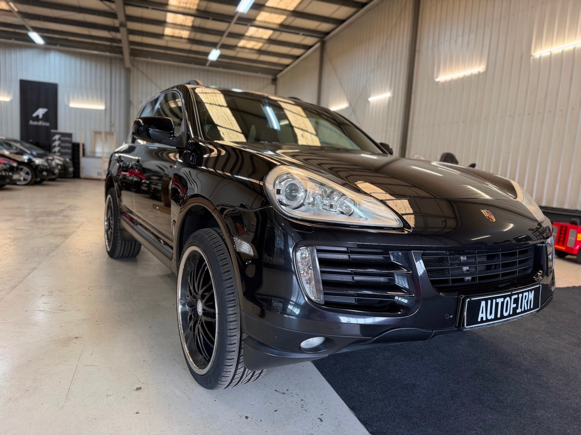 Porsche Cayenne 4.8 S 385PK Automaat Nette auto! Dealer Onde, Auto's, Porsche, Gebruikt, Zwart, Bedrijf, SUV of Terreinwagen