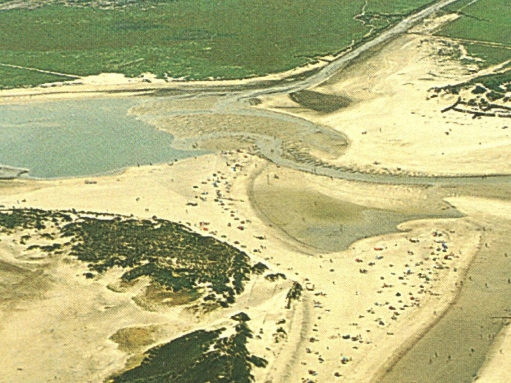 805008	Cadzand	80+ Zeeland	Bad	 zegel	 5 voor de kaart, Ophalen of Verzenden, 1980 tot heden, Gelopen, Zeeland