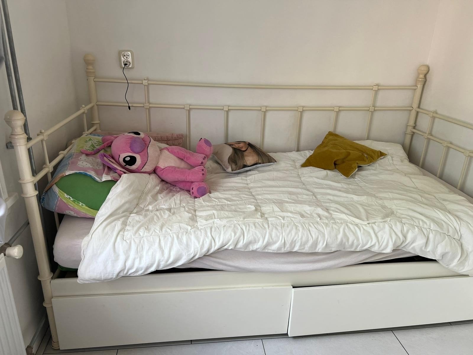 Eenpersoons bed met 2 laden en matras 100 bij 200, Gebruikt, 90 cm, Eenpersoons, Wit
