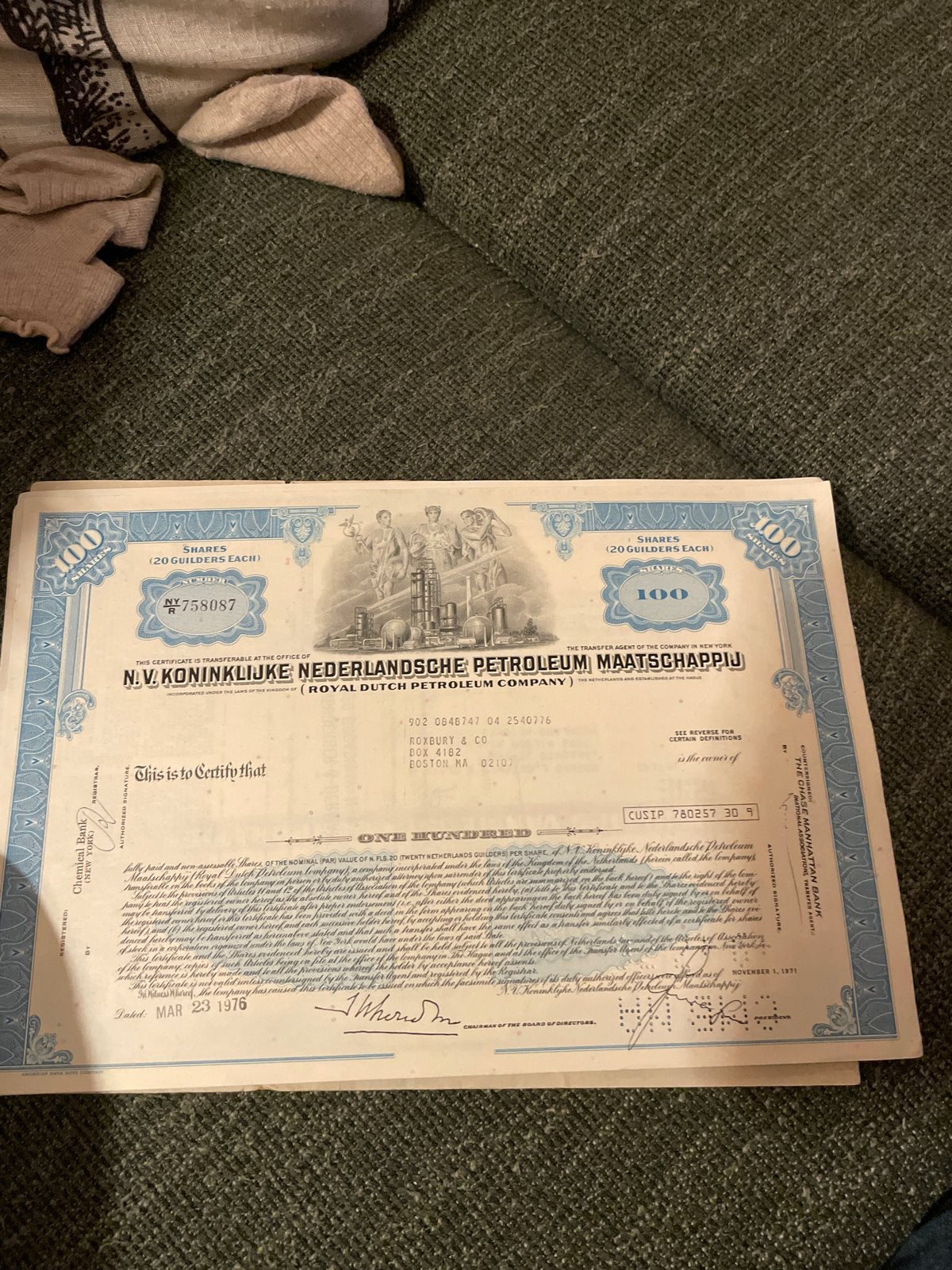 Historisch Aandeel: Koninklijke Nederlandsche Petroleum, Ophalen of Verzenden, 1970 tot heden, Aandeel