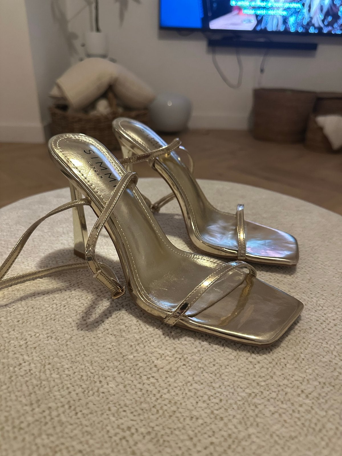 Gouden Pumps Maat 39 - Simmi London Hakken, Ophalen of Verzenden, Zo goed als nieuw, Overige kleuren, Pumps