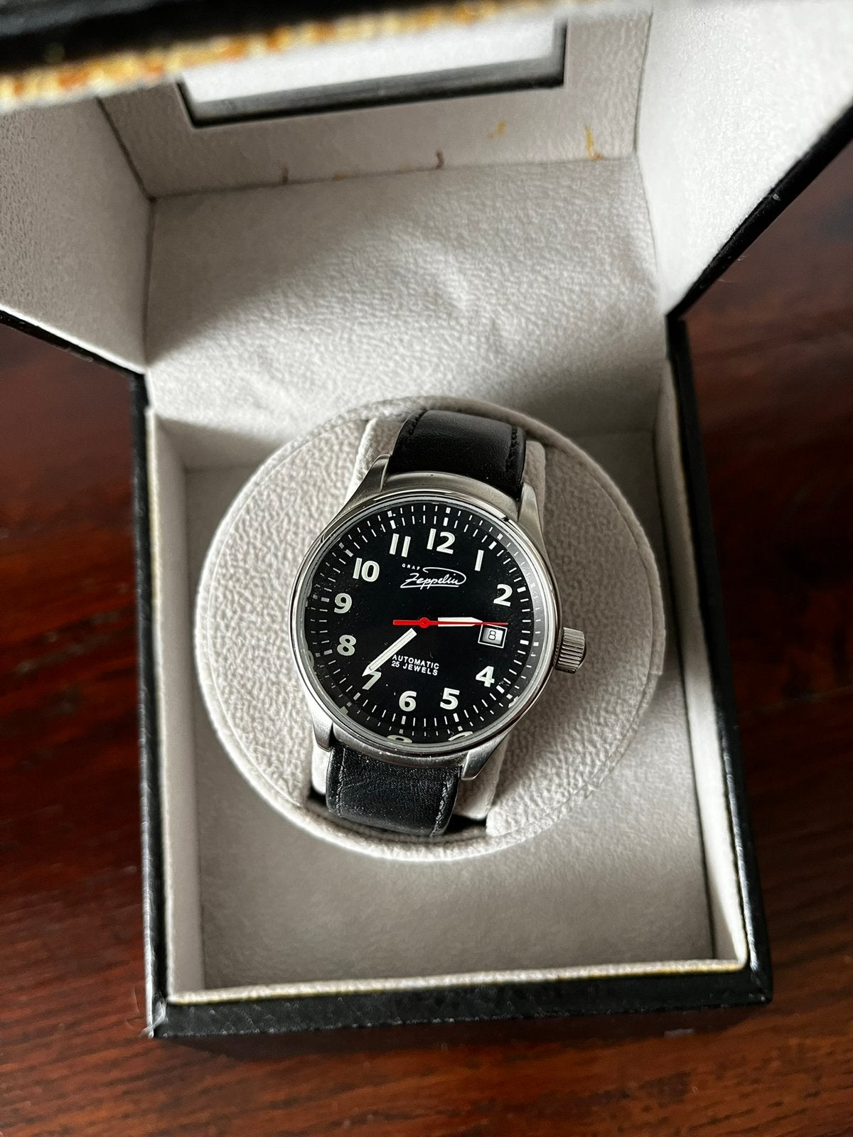 Zeppelin horloge, Ophalen of Verzenden, Zo goed als nieuw, Leer, Overige merken