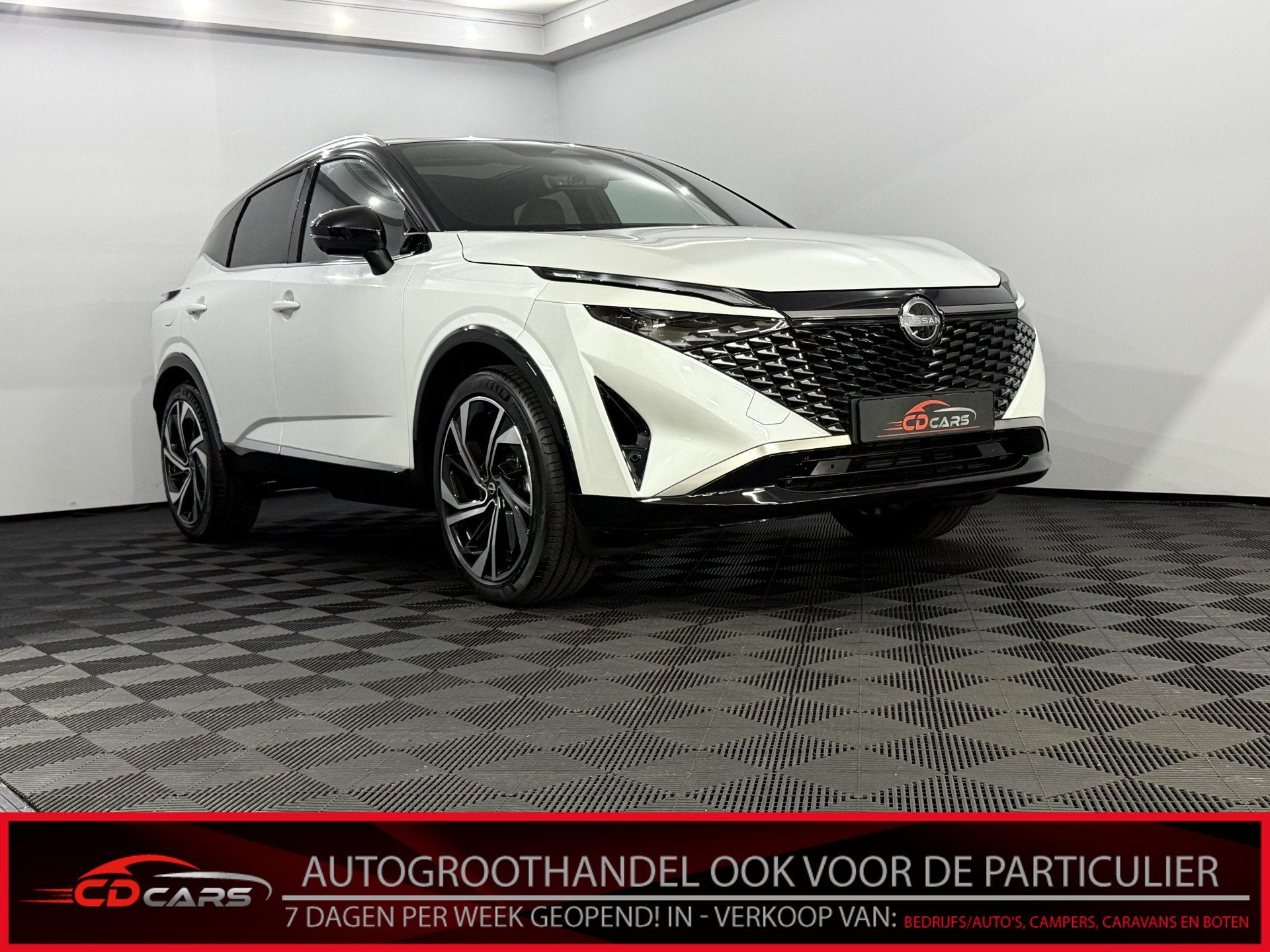Nissan QASHQAI 1.3 MHEV Xtronic Tekna Plus Panoramadak, 360, Gebruikt, 4 cilinders, Wit, Bedrijf