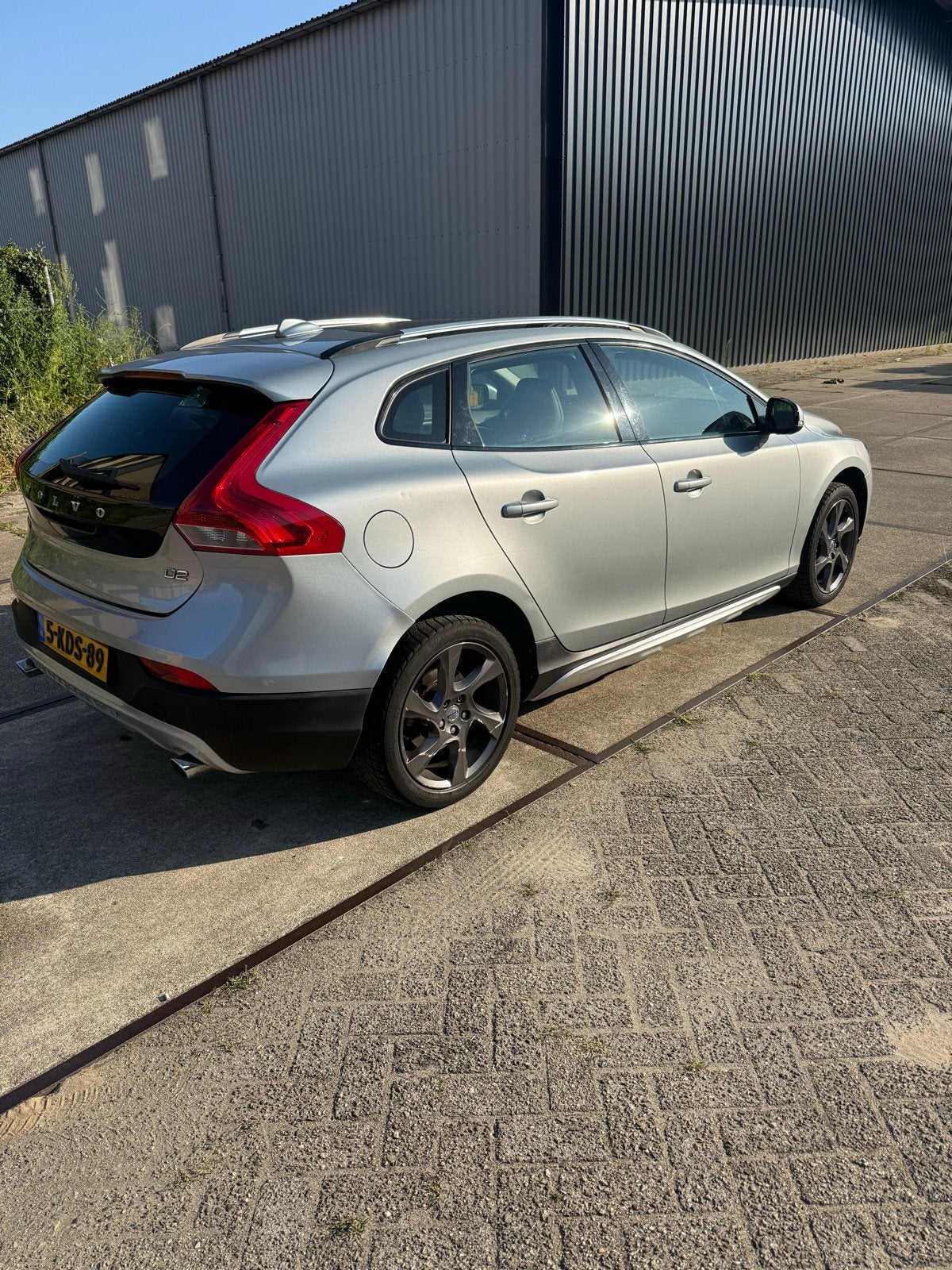 Volvo V40 Cross country 1.6 D2 115PK 2013 Grijs, Voorwielaandrijving, 4 cilinders, 1283 kg, Origineel Nederlands