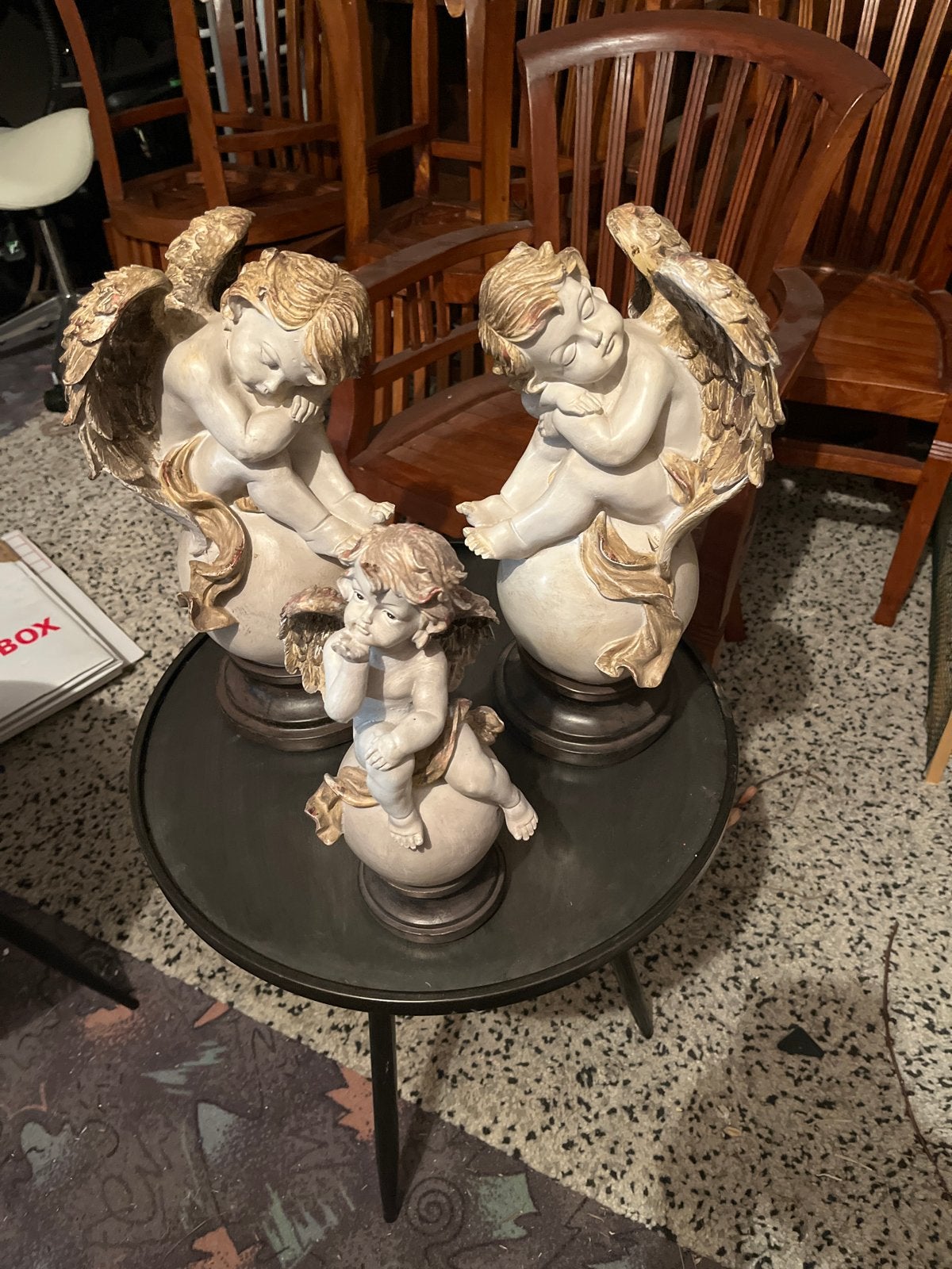Set van 3 mooie engelen beelden - 2x 40cm, 1x 34cm, Beige, Ophalen of Verzenden, Steen/keramiek, Klassiek