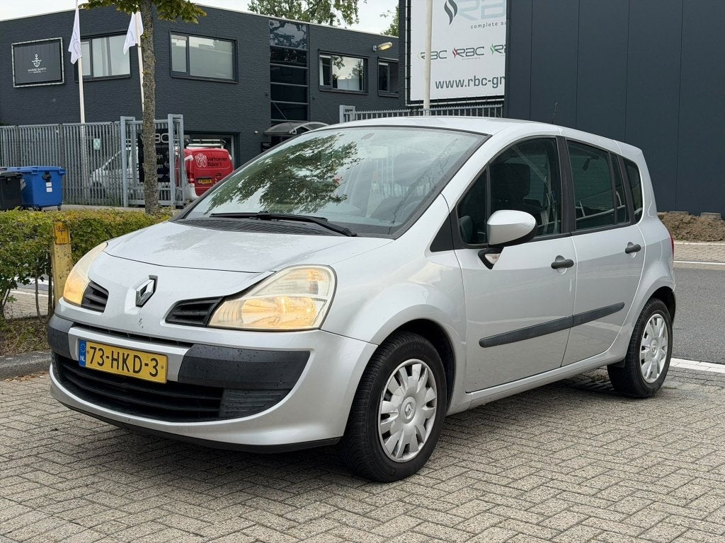 Renault Grand Modus 1.2 TCE 101PK Airco NAP (bj 2009), Auto's, 101 pk, Gebruikt, 4 cilinders, 49 €/maand
