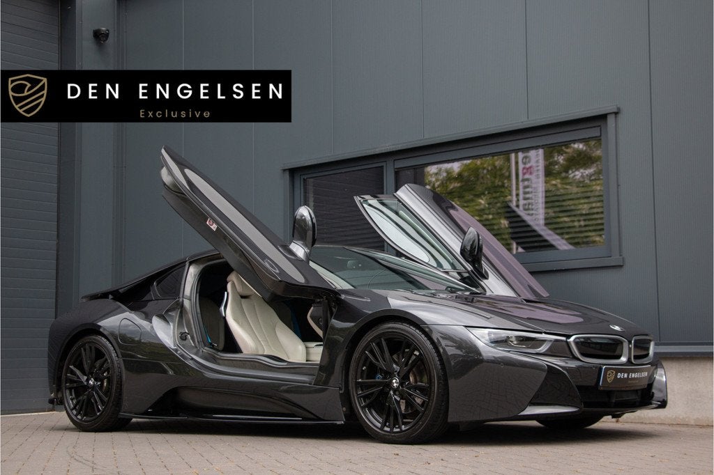 BMW i8 1.5 First Edition Harman/Kardon | HeadUp | 360Cam | L, Auto's, BMW, Automaat, Gebruikt, 4 stoelen, Bedrijf