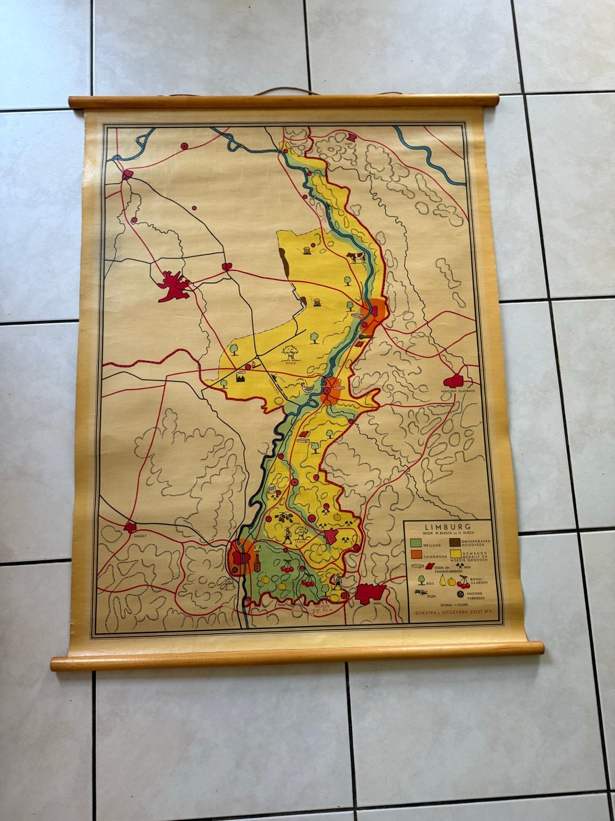 Vintage schoolkaart Limburg - Dijkstra's Uitgeverij, Boeken, Atlassen en Landkaarten, Landkaart, 1800 tot 2000, Nederland, Ophalen