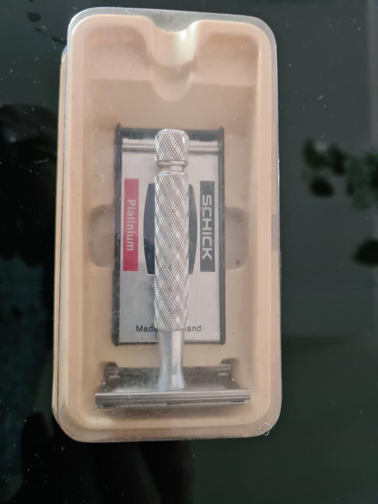 Vintage Schick Platinum Veiligheidsscheermes in doos, Sieraden, Tassen en Uiterlijk, Uiterlijk | Lichaamsverzorging, Gebruikt