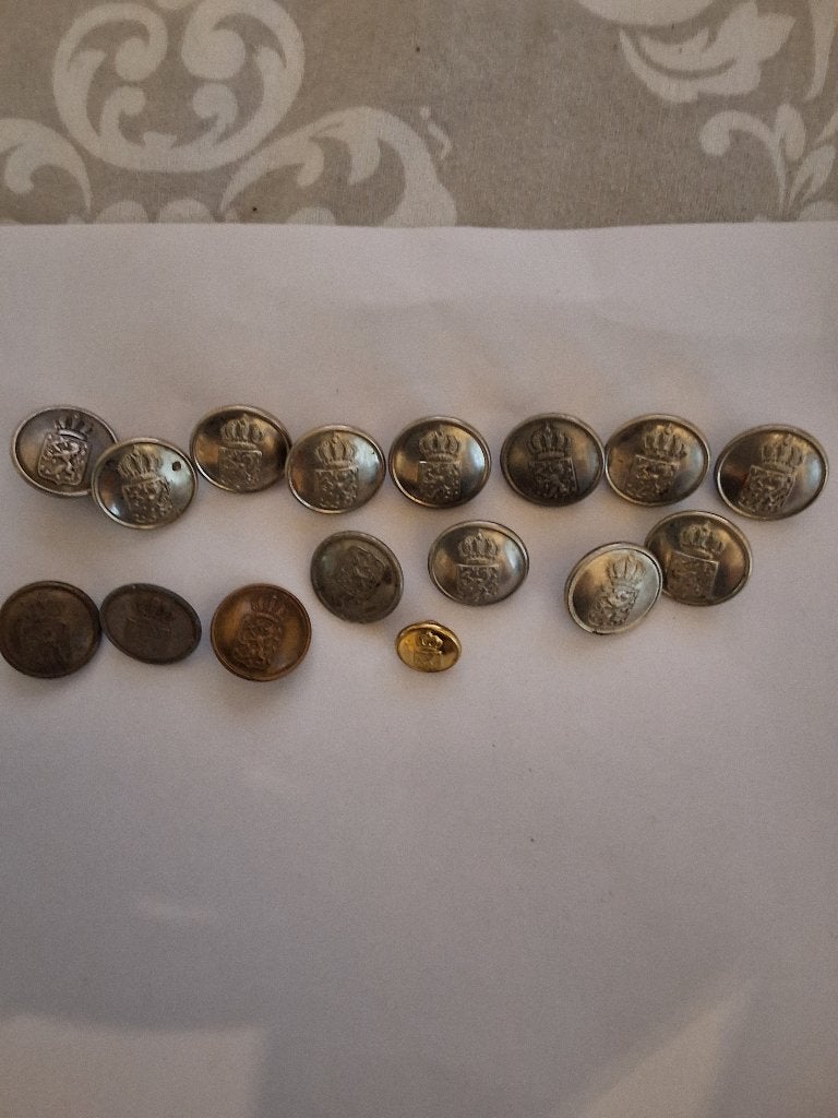 Knopen met rijkswapen, Ophalen of Verzenden, Overige soorten, Nederland, Overige typen