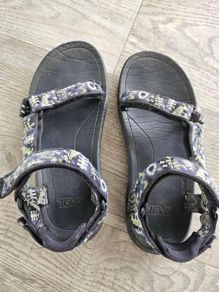 Teva sandalen maat 37, Ophalen, Gebruikt, Overige typen