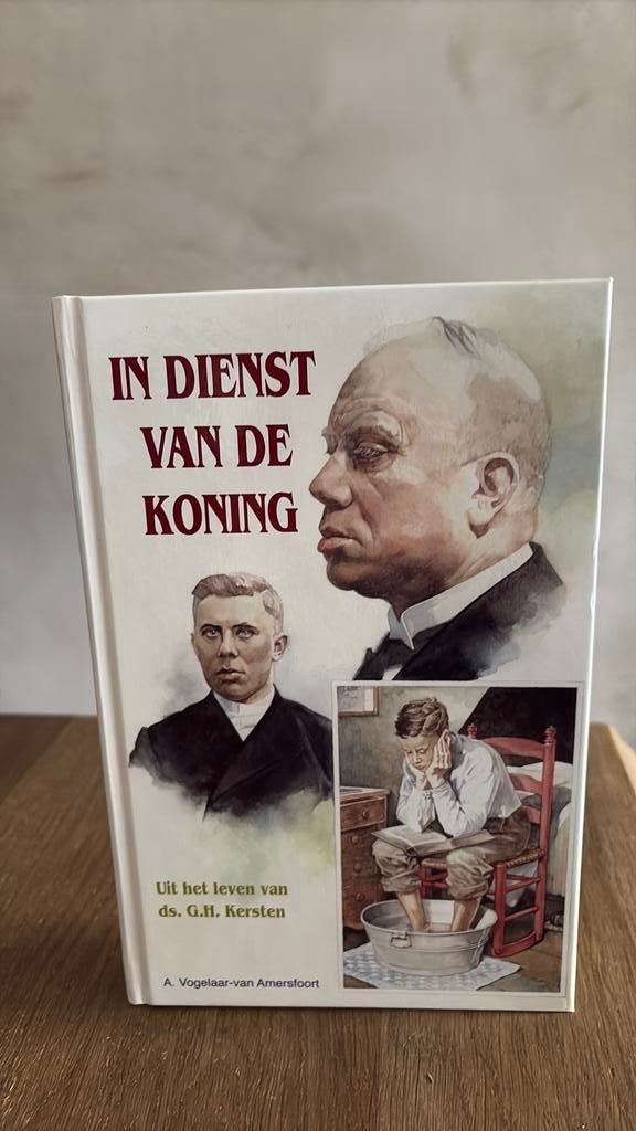 KR-7A. Vogelaar-van Amersfoort - (In dienst van de Koning, Boeken, Ophalen of Verzenden, Zo goed als nieuw, A. Vogelaar-van Amersfoort