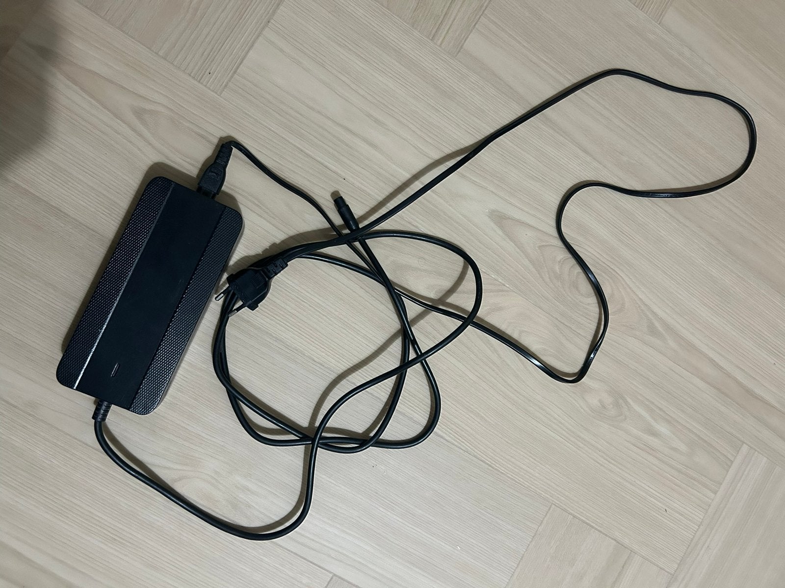 Super73 oplader, Ophalen, Zo goed als nieuw