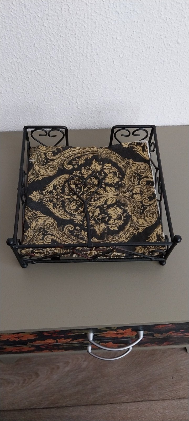 Metalen servettenhouder met barokpatroon servetten, Zwart, Ophalen of Verzenden, Metaal, Klassiek