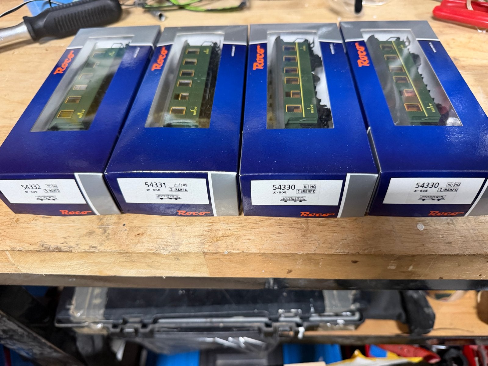 4 Roco HO wagons, RENFE, diverse modellen, zo goed als nieuw, Ophalen of Verzenden, Zo goed als nieuw, Wagon, Roco