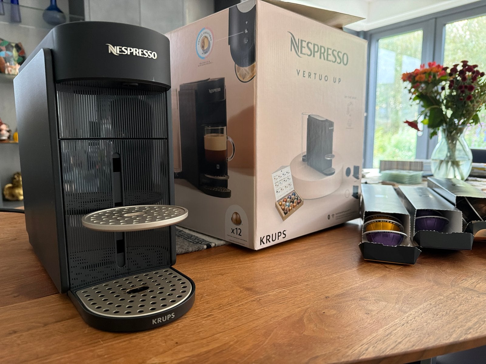 Nespresso Vertuo UP - Zo goed als nieuw, Ophalen of Verzenden, Zo goed als nieuw, Koffiemachine, Koffiepads en cups