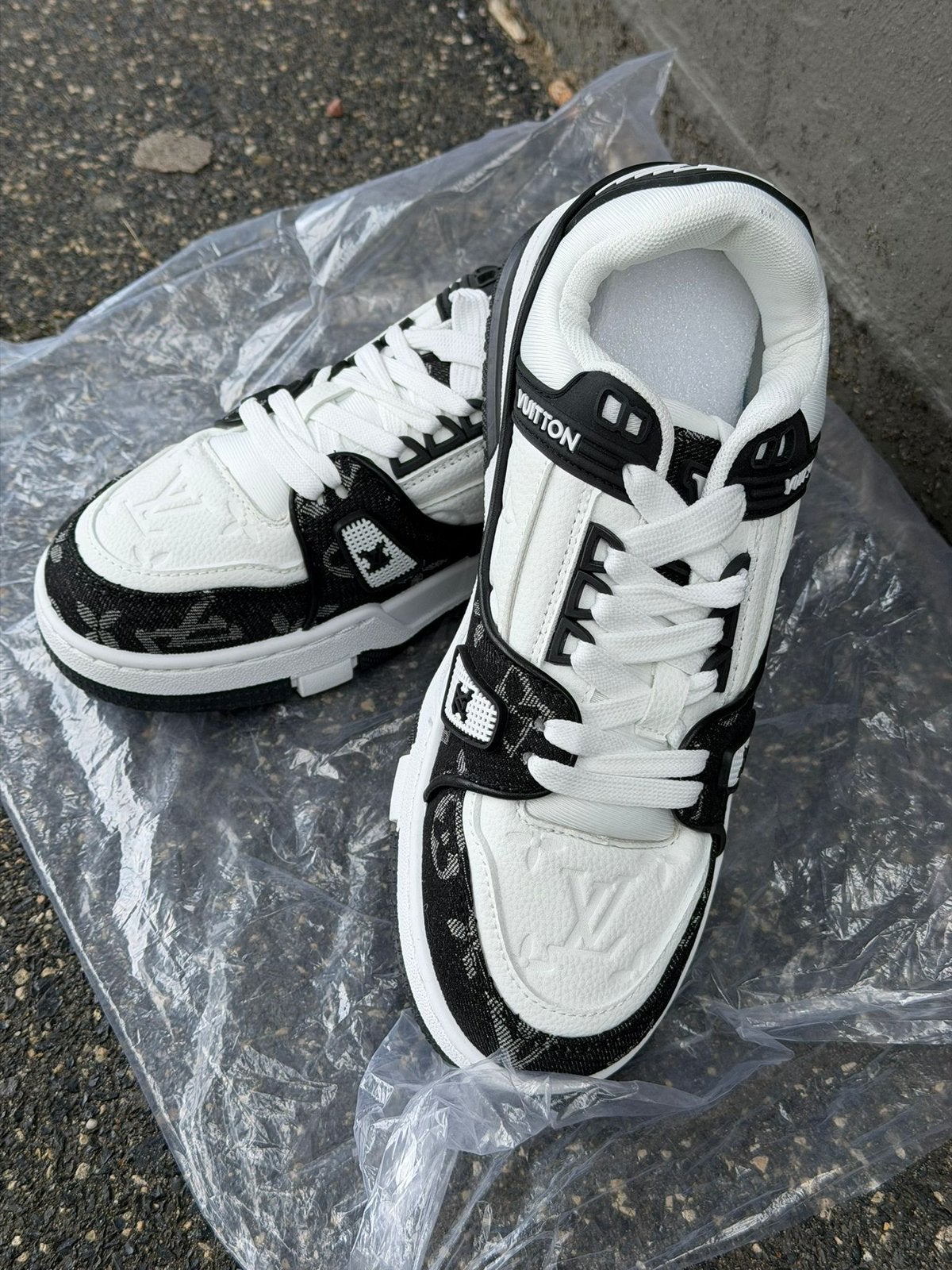 Louis Vuitton ‘Panda’ sneakers Splinternieuw MT 40, Kleding | Heren, Schoenen, Ophalen of Verzenden, Nieuw, Zwart