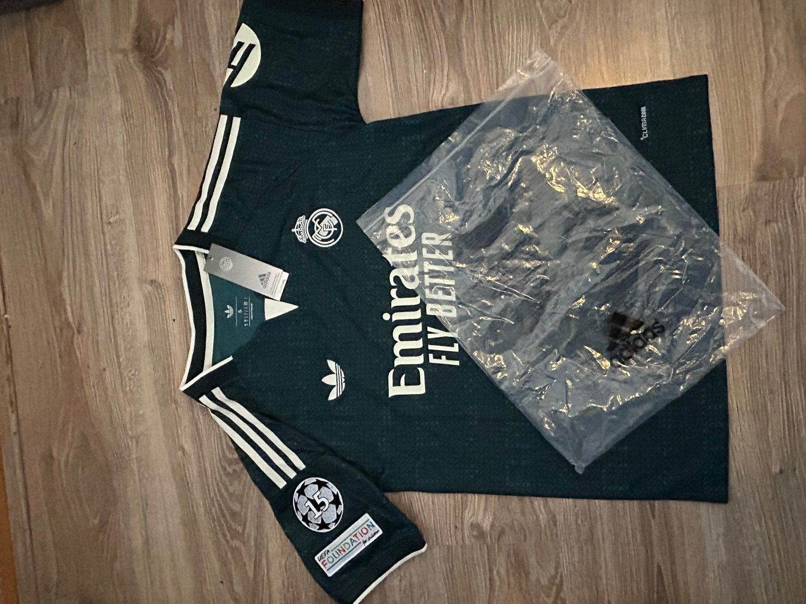 Real Madrid Thuisshirt 2026/2027 Adidas Maat S Nieuw, Maat S, Ophalen of Verzenden, Nieuw, Shirt