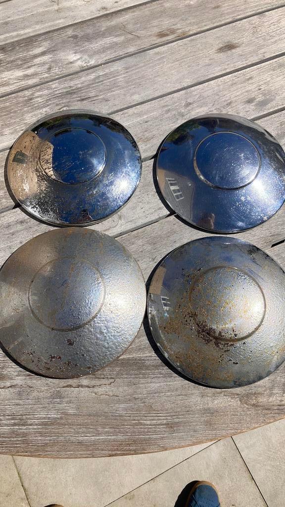 Oude Wieldoppen renault 4 cv, 4cv, Auto diversen, Wieldoppen, Ophalen of Verzenden, Gebruikt