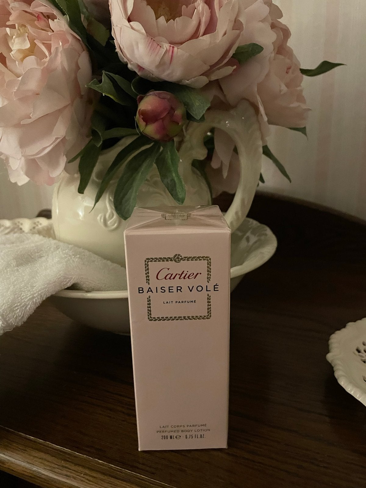 Cartier Baiser Volé Lait Parfumé Bodylotion - Nieuw, Ophalen of Verzenden, Nieuw, Bodylotion, Crème of Olie