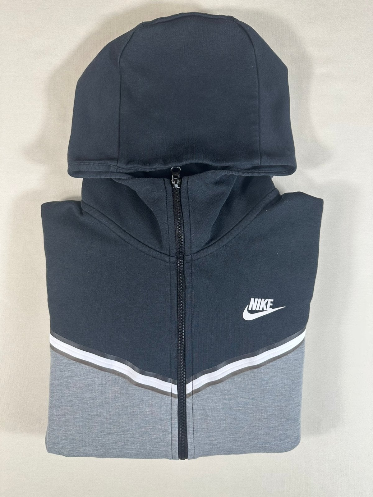 Nike Tech Fleece maat m, Maat 48/50 (M), Zwart, Ophalen of Verzenden, Zo goed als nieuw