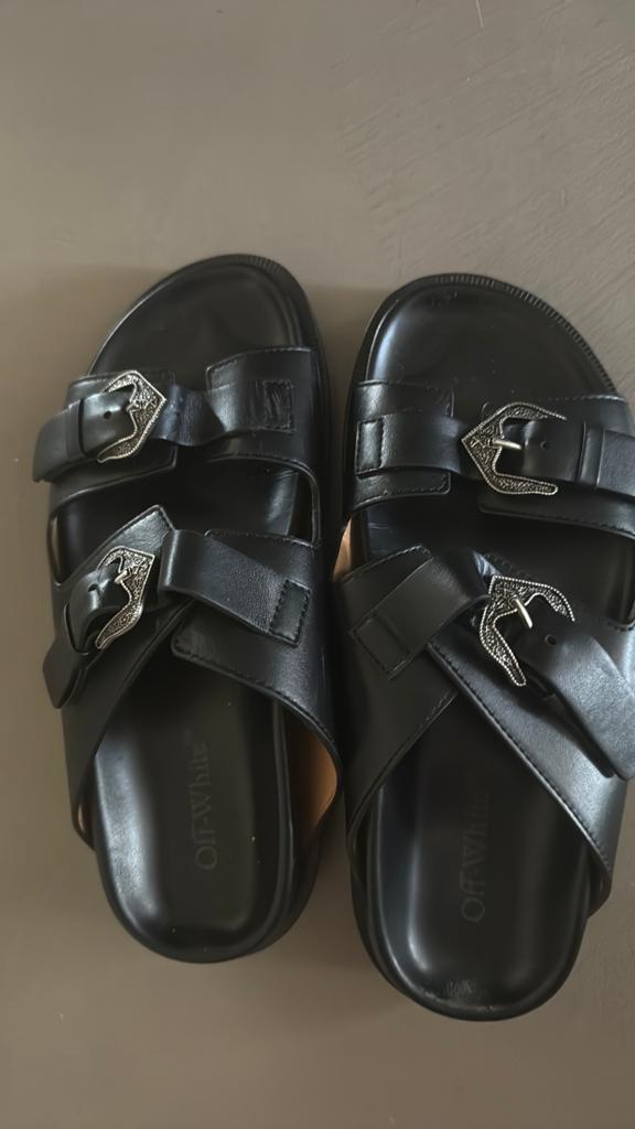 Offwhite sandalen leer maat 38, Zwart, Zo goed als nieuw, Sandalen of Muiltjes, Ophalen of Verzenden