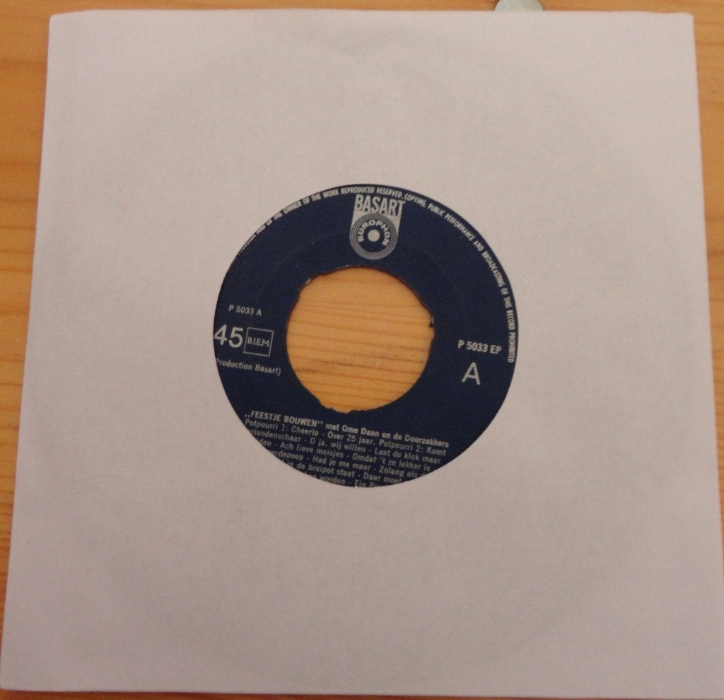 Feestje Bouwen & Ome Daan& Doorzakkers, Ophalen of Verzenden, Gebruikt, 7 inch, Nederlandstalig