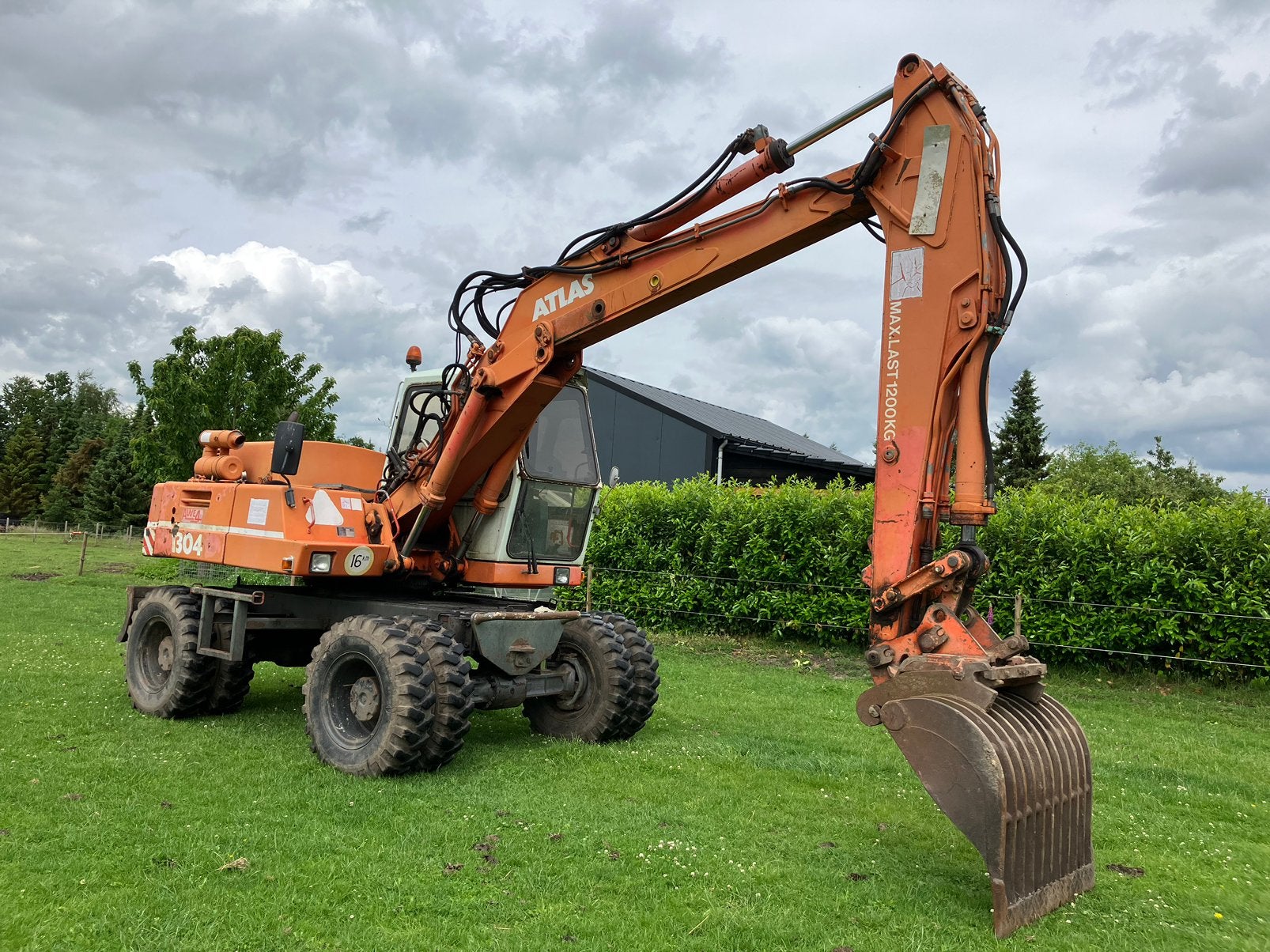Atlas 1304 awe4 met kenteken te koop, Zakelijke goederen, Ophalen of Verzenden, Graafmachine