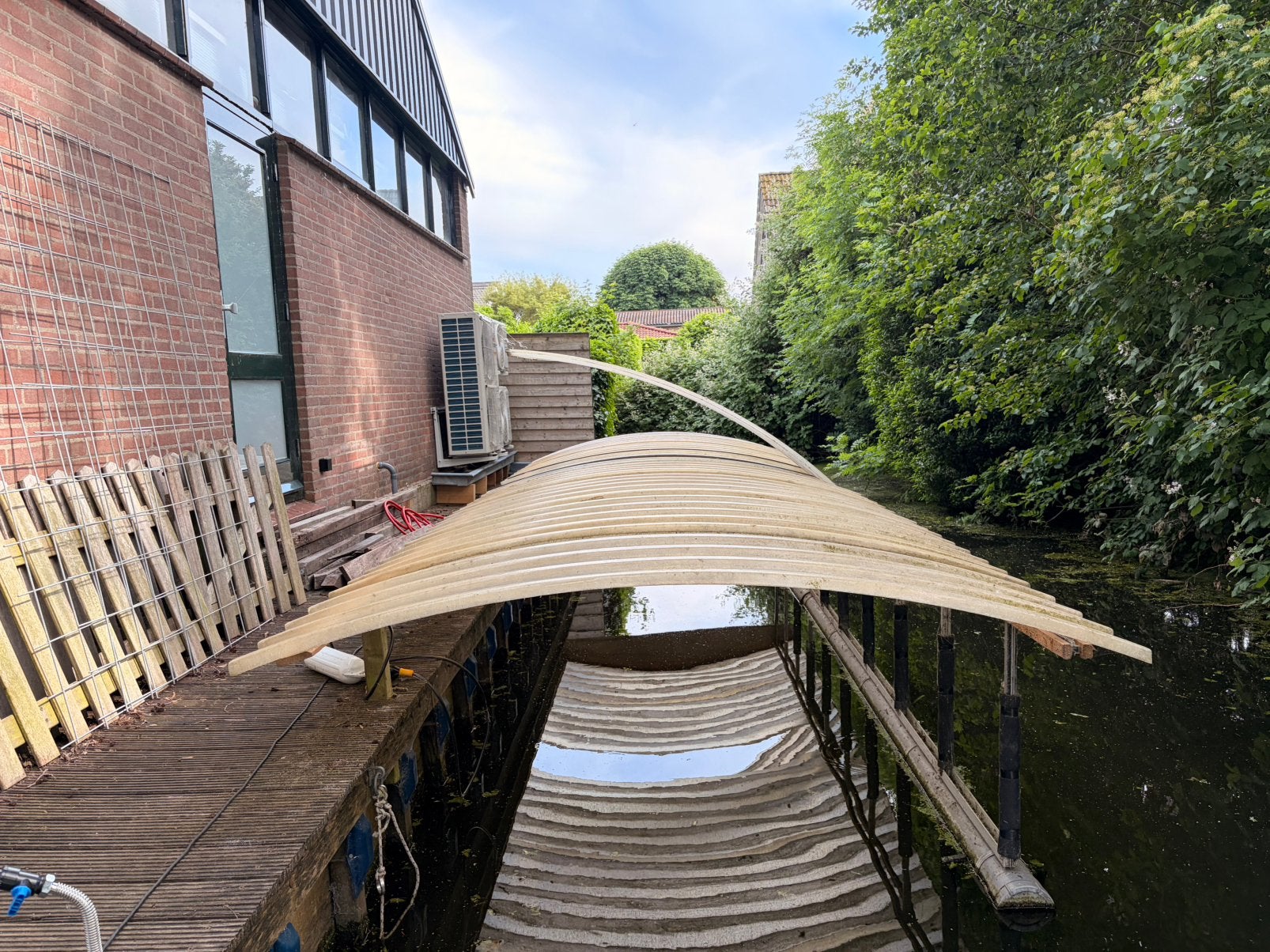Drijvend boothuis / half drijvend boothuis, Ophalen, Zo goed als nieuw, Veranda