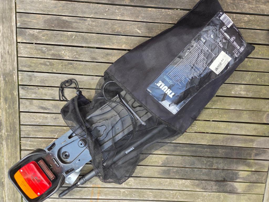Thule Xpress 2 incl. verlichtingsbalk en frame adapter, Auto diversen, Fietsendragers, Ophalen of Verzenden, 2 fietsen, Trekhaakdrager