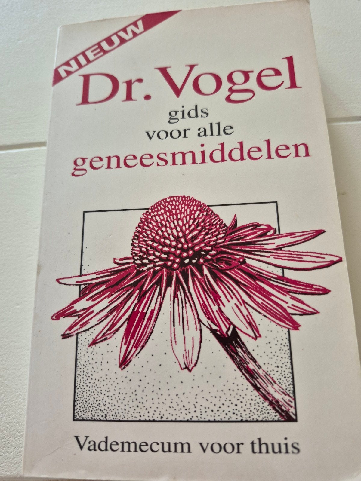 Dr. Vogel Gids voor alle Geneesmiddelen - Vademecum, Boeken, Ophalen of Verzenden, Gelezen, A. Vogel