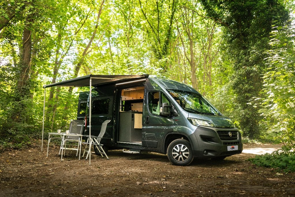 Fiat Ducato L2H2 Travel-Vans Buscamper Z.G.A.N. (2025), Fiat, Koelkast, Tot en met 2, Bedrijf