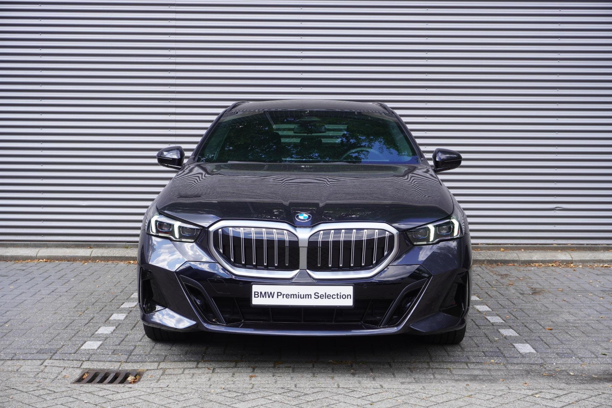 BMW 5 Serie Touring 520i M Sportpakket | 20 inch LM M Stersp, Auto's, Automaat, 1998 cc, Gebruikt, 4 cilinders