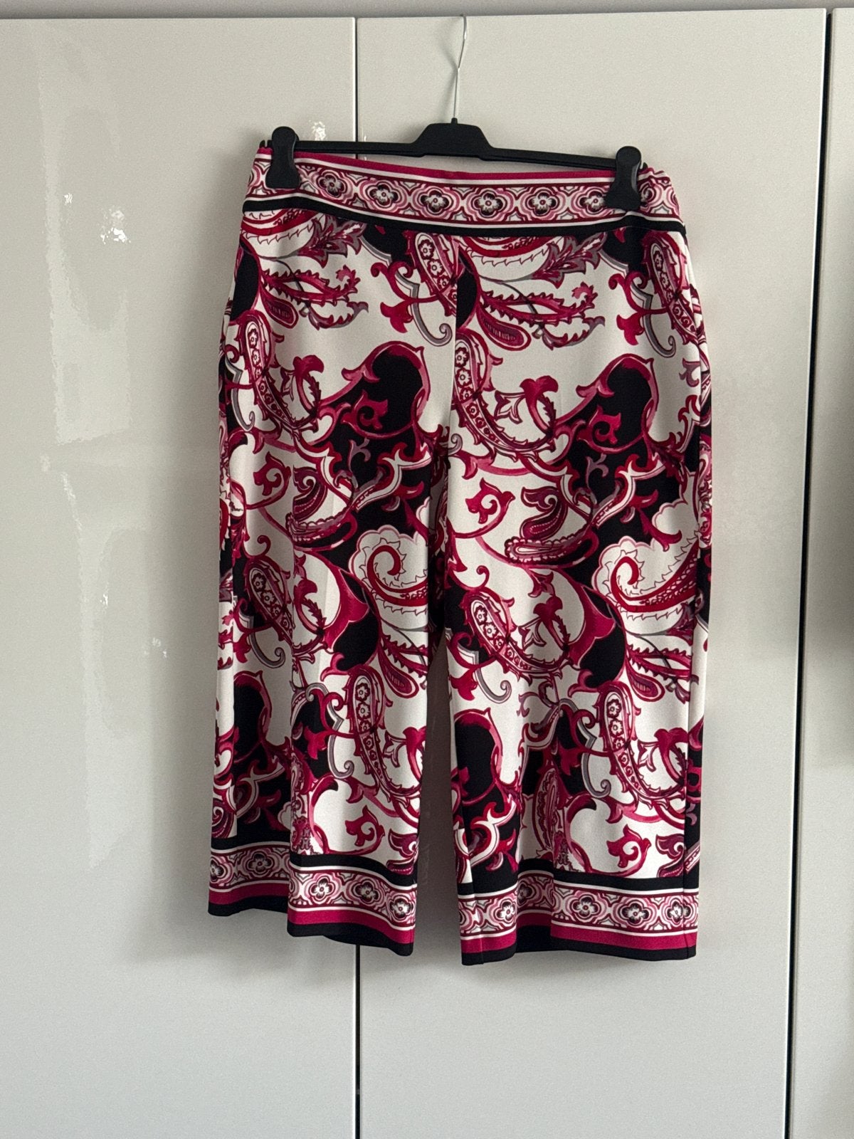 Stijlvolle Driekwart Broek met Paisley Print, Kleding | Dames, Ophalen of Verzenden, Zo goed als nieuw, Roze, Driekwart