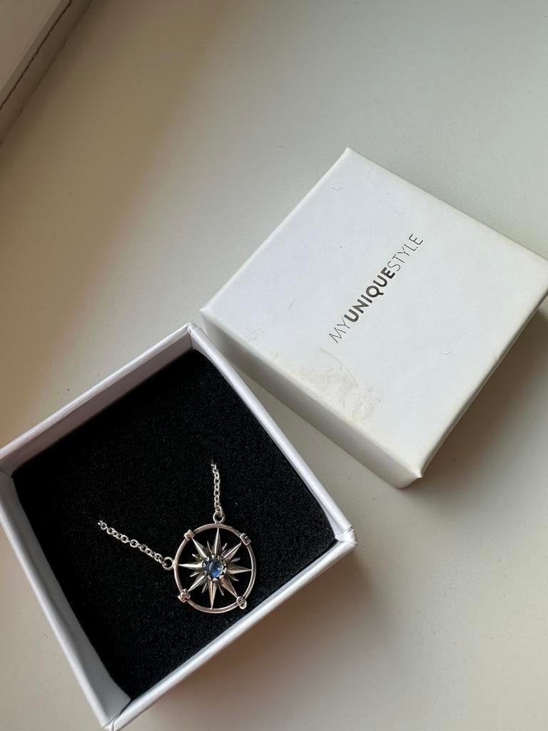 Moonstone Kompas ketting | My Unique Style, Sieraden, Tassen en Uiterlijk, Kettingen, Overige materialen, Ophalen of Verzenden