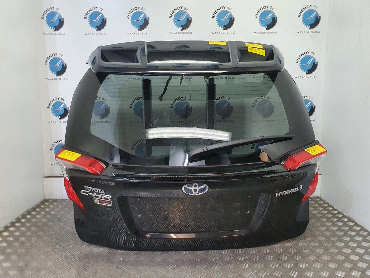 TOYOTA C-HR ZYX10L 1.8 HYBRID ADVENTURE  ACHTERKLEP 2018, Ophalen of Verzenden, Gebruikt, ARN erkend