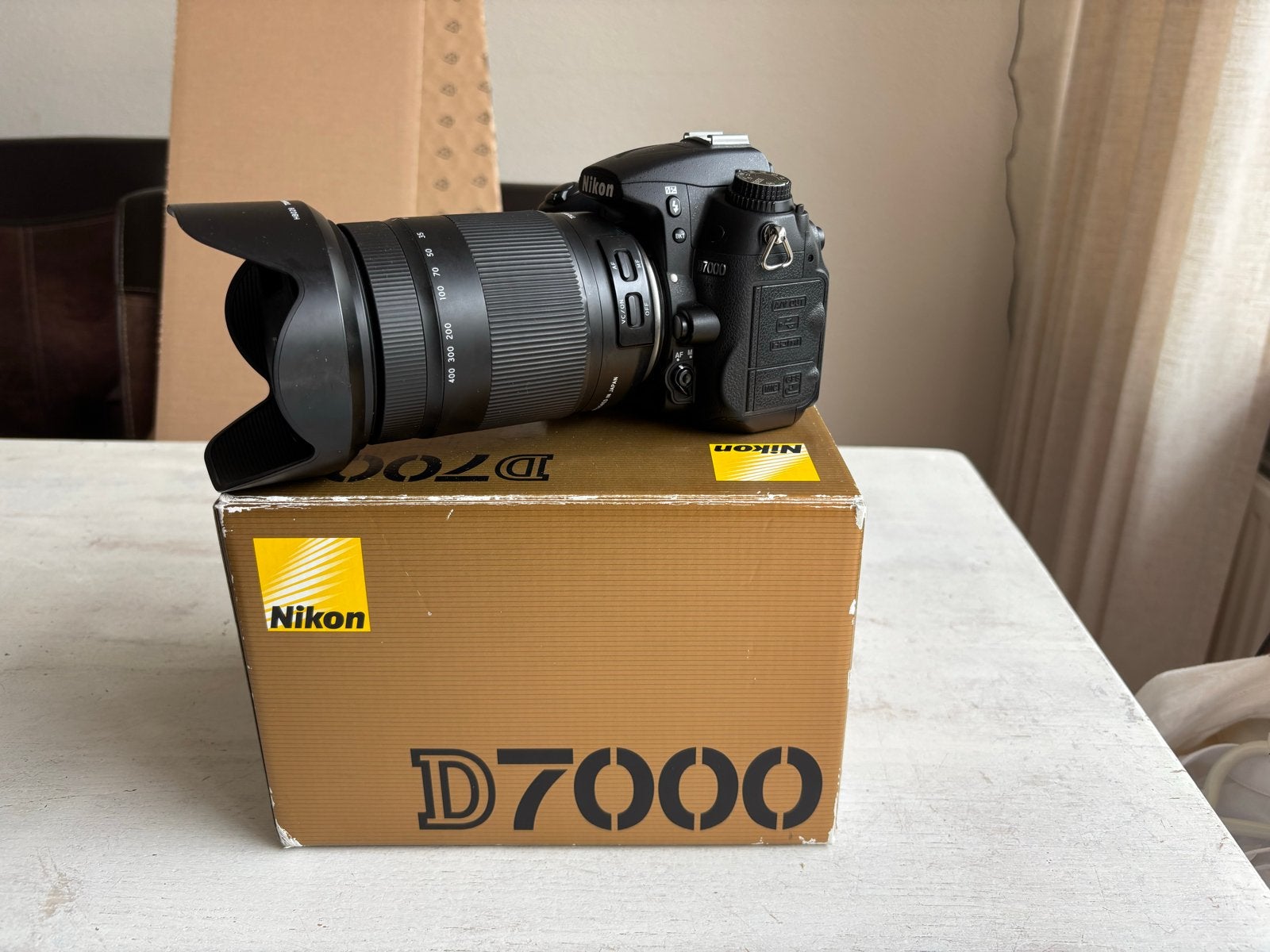 Nikon D7000 met Tamron 18-400mm lens en accessoires, Ophalen, Gebruikt, Spiegelreflex, Accu