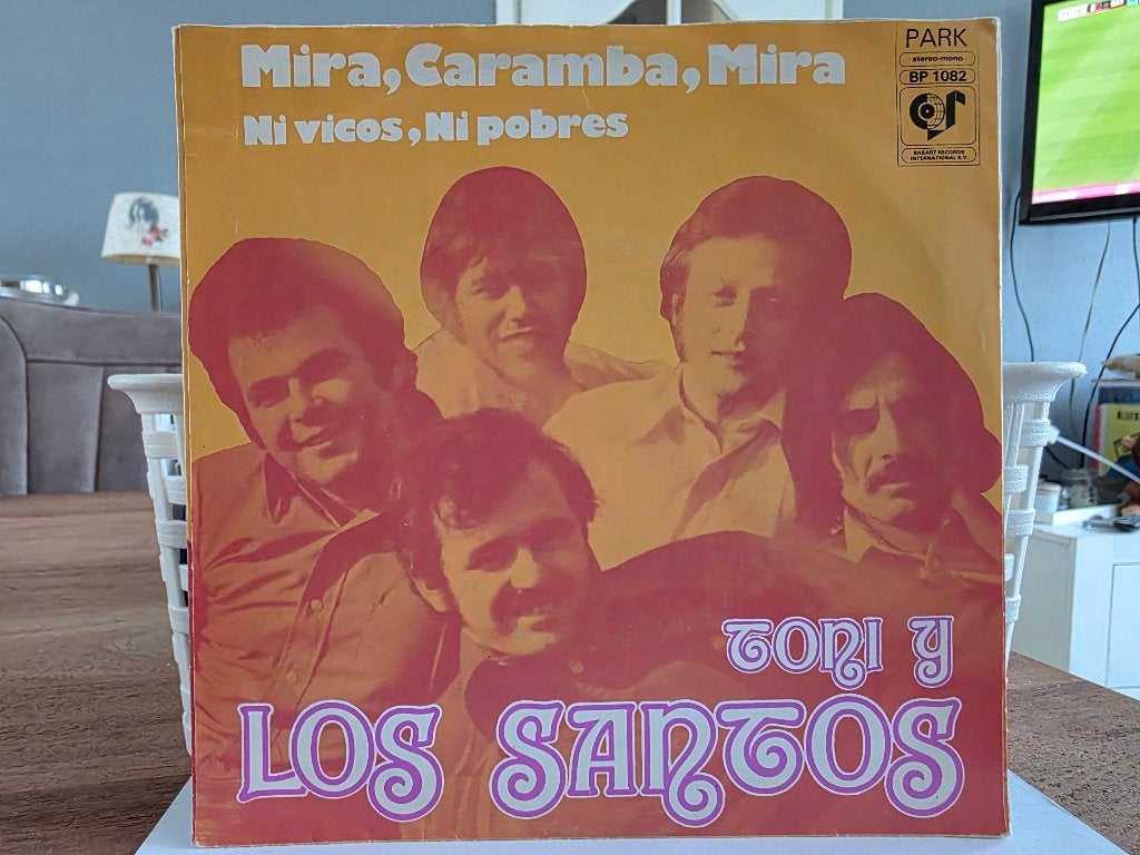 7" Single Toni Y Los Santos - Mira, Caramba, Mira / Mi Vicos, Gebruikt, 7 inch, Ophalen of Verzenden, Pop