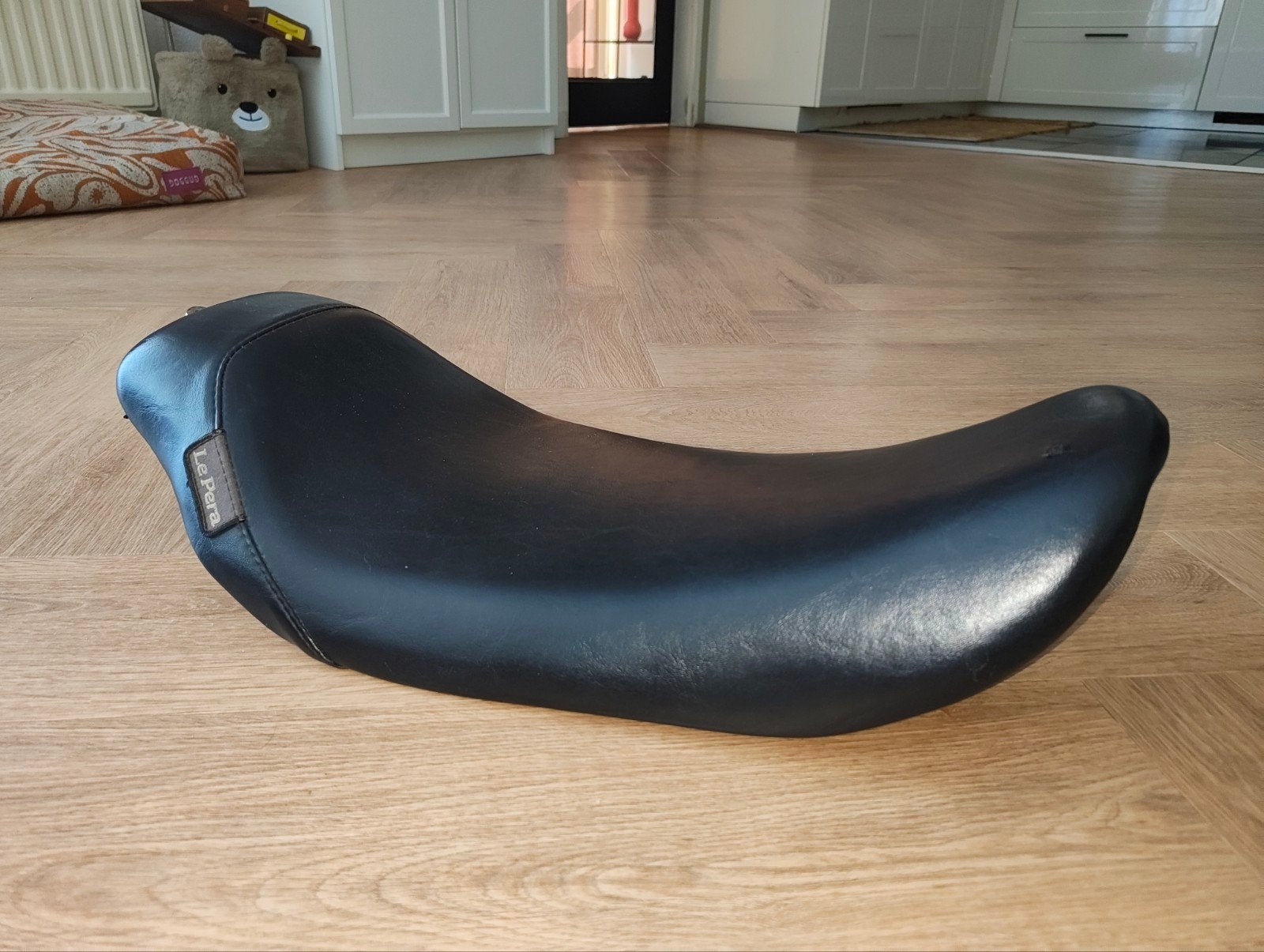 Le Pera zadel Harley Davidson Dyna, Motoren, Onderdelen | Harley-Davidson, Ophalen of Verzenden, Gebruikt