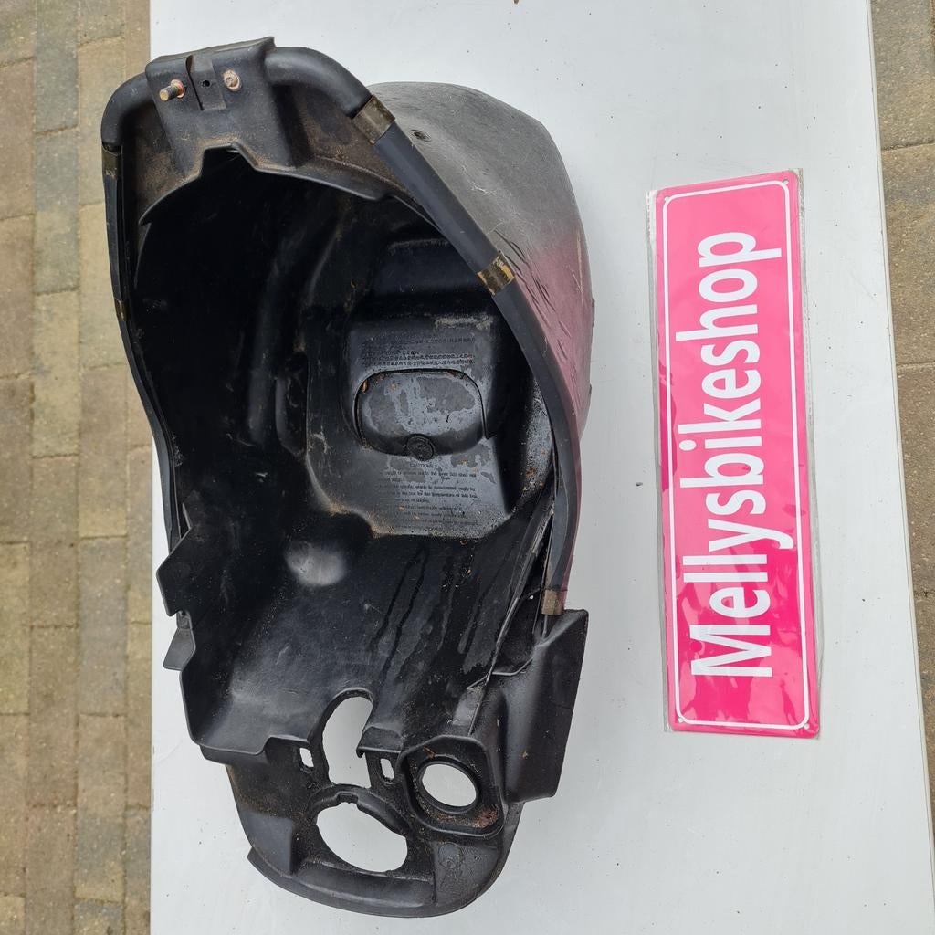 Kymco dj 50 buddybak helmbak zadelbak, Ophalen of Verzenden, Kymco, Info@kymco.nl, Nl
