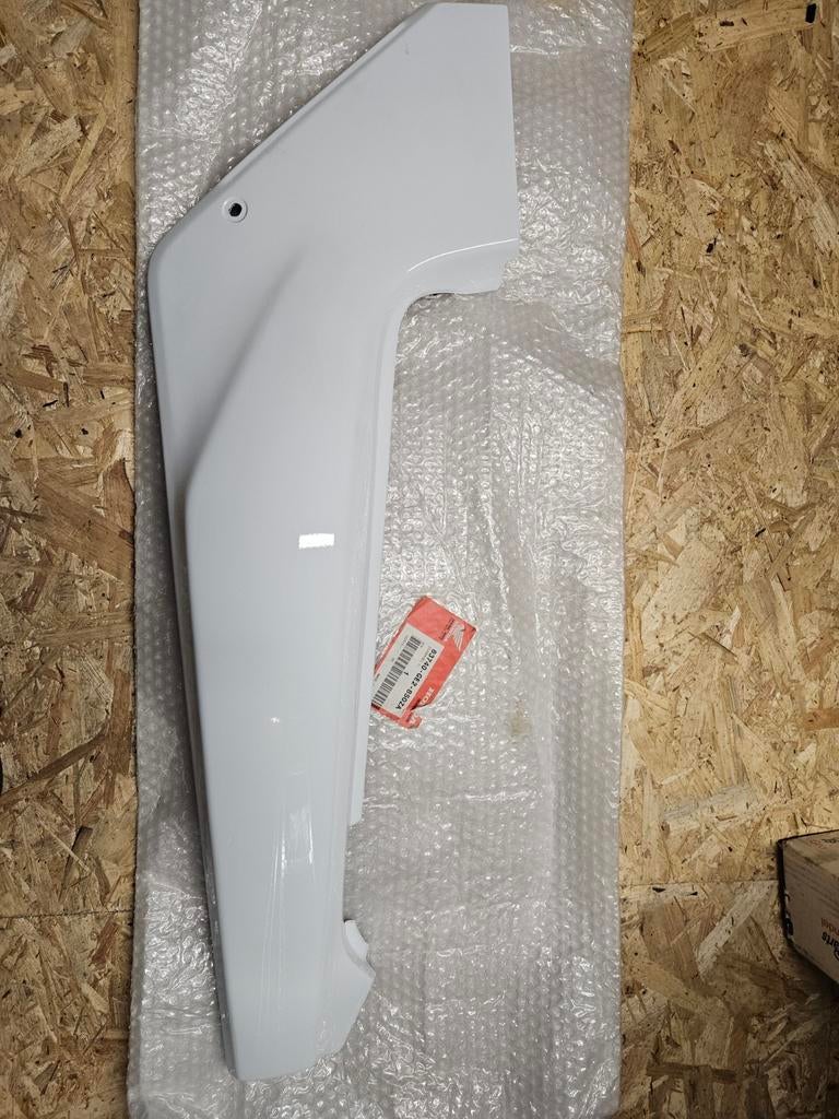 Honda nsr 50 zijscherm/zijkap origineel links nos zeldzaam., Ophalen of Verzenden, Nieuw, Kap, Overige merken