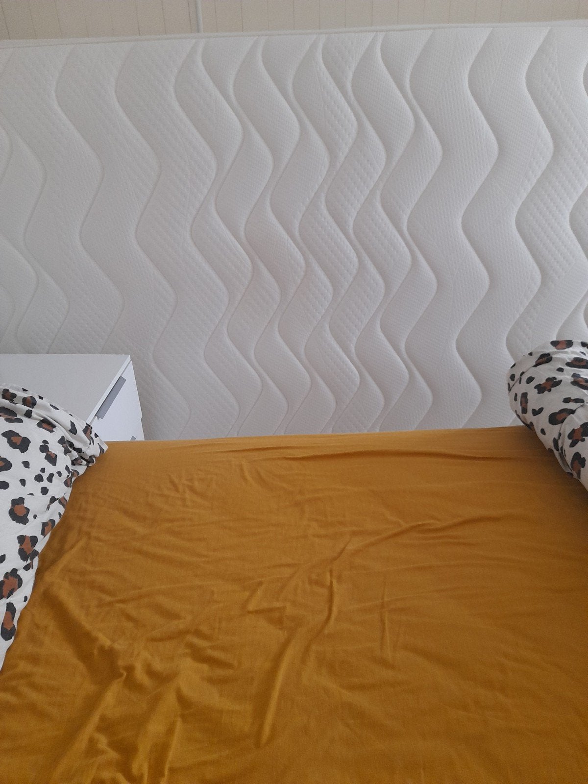 Matras 140_200cm.  Dikte 25cm.€90,00., Ophalen, Zo goed als nieuw, Eenpersoons, 90 cm