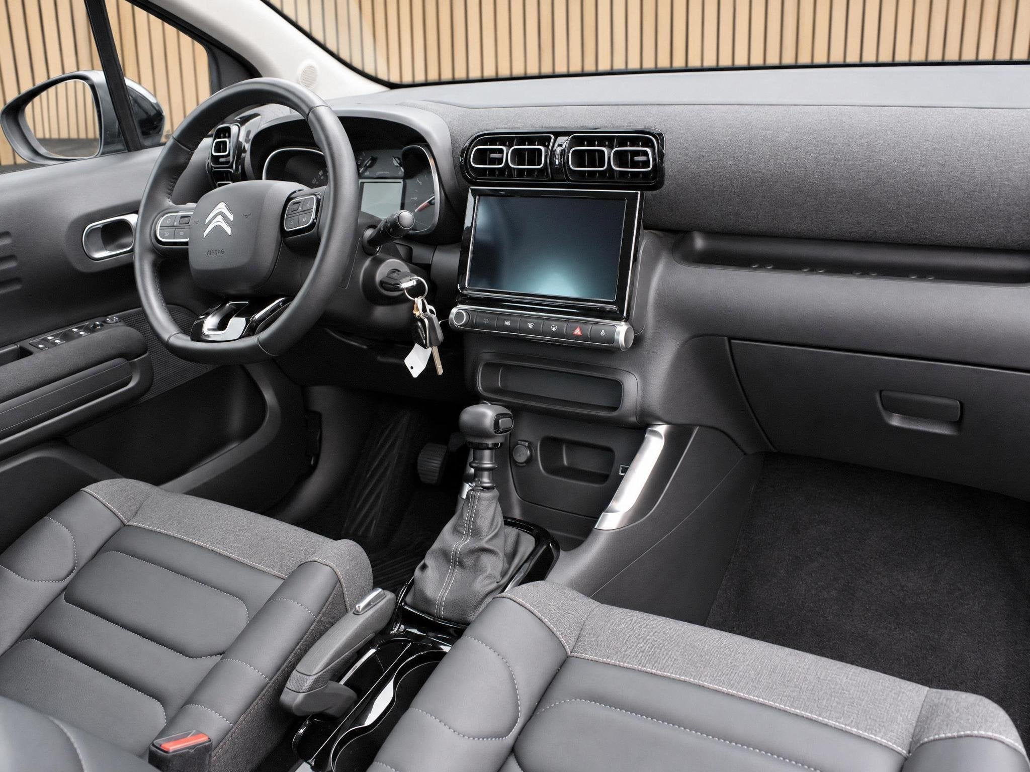 Citroen C3 Aircross 1.2 PureTech Shine | Navi / Camera / Cli, Auto's, Voorwielaandrijving, 12 maanden, Gebruikt, Euro 6