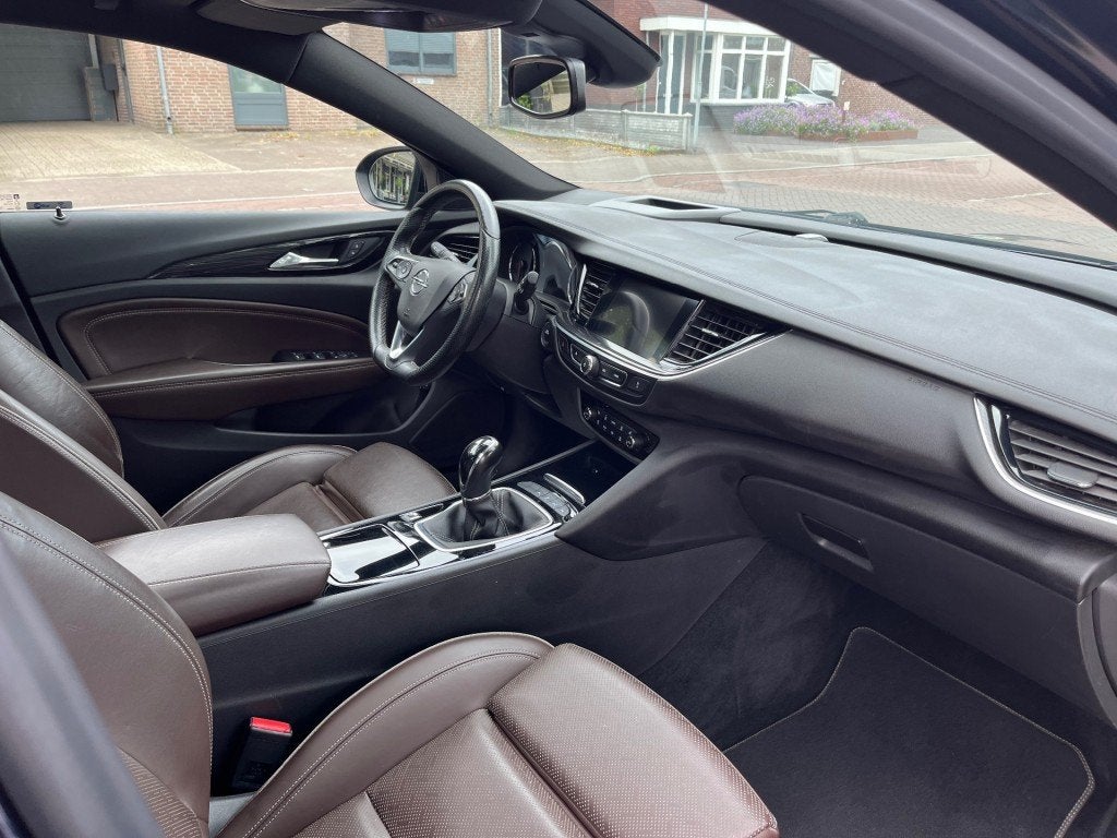 Opel INSIGNIA SPORTS TOURER 2.0 CDTI 170PK EXCLUSIVE OPC-LIN, Voorwielaandrijving, 4 cilinders, Blauw, 168 €/maand