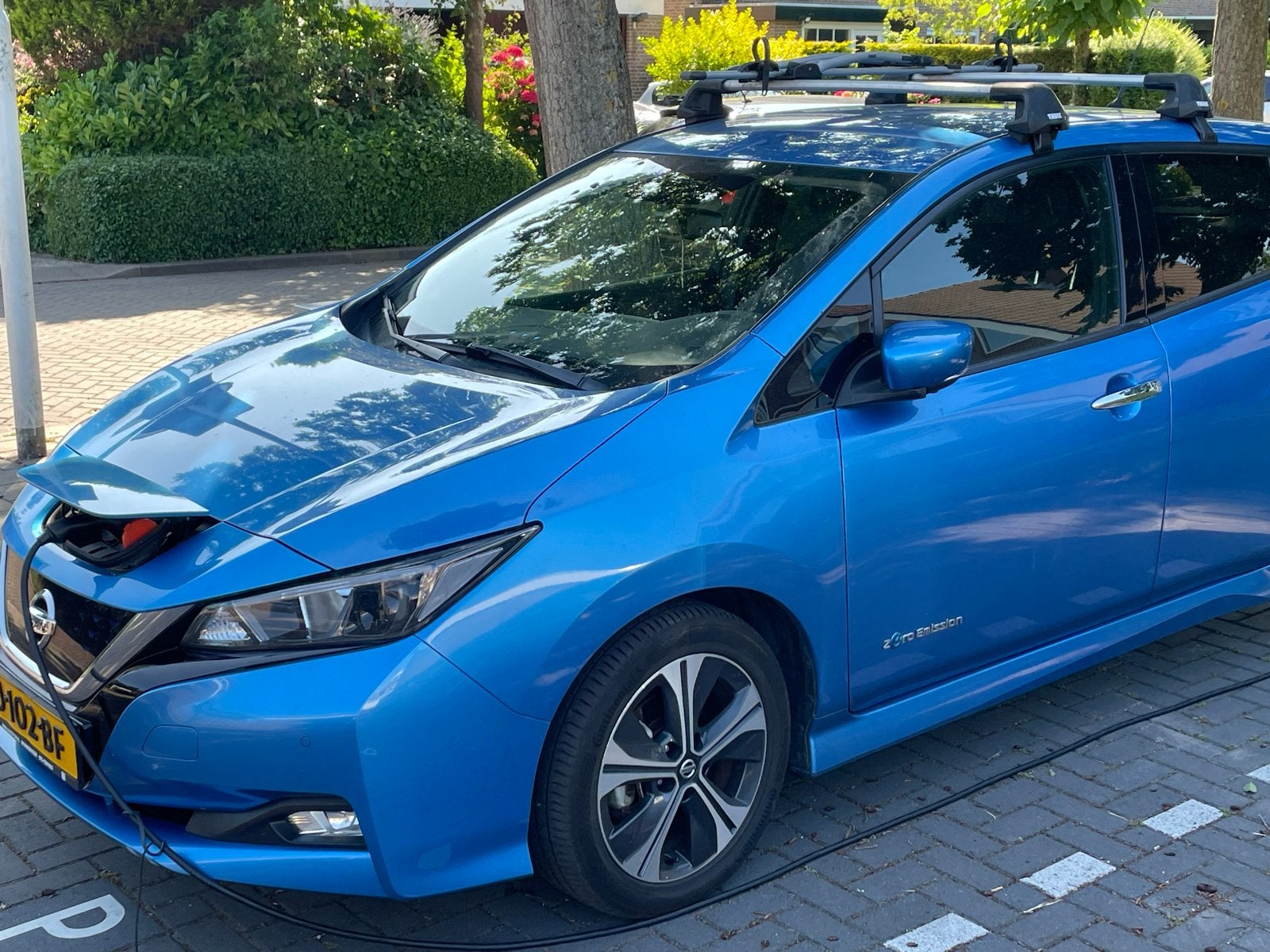 Nissan Leaf Thule dakdragers met 2 fietssteunen, Ophalen, Gebruikt