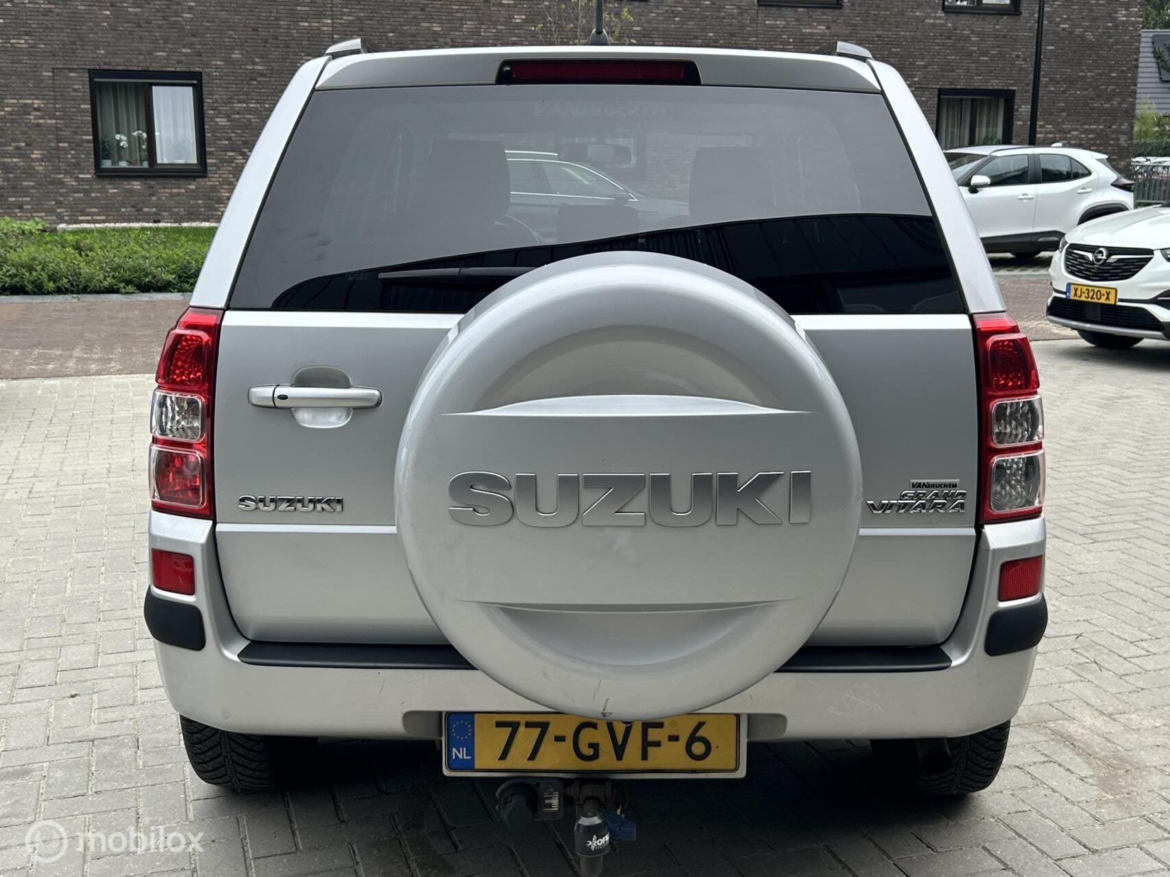 Foto 9 van Suzuki Grand Vitara 2.0-16V Exclusive