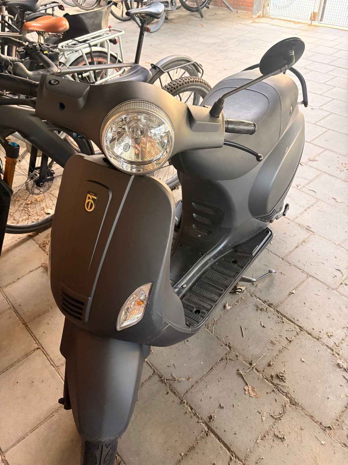 BTC Riva Scooter - Mat Zwart, Gebruikt, Benzine, Ophalen, Overige merken